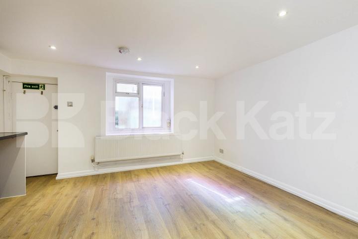 Rent includes gas electric & water - mins to tube and shops   Parkway, Camden / Regents Park